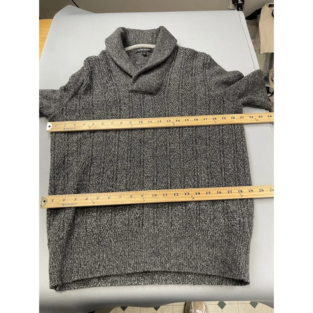 Banana Republic Mens‎ Sweater Medium Gray Lambswool Blend Shawl Collar Fisherman